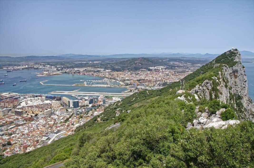 La Verja de Gibraltar deja de existir y abre el paso libre con La Línea desde esta medianoche