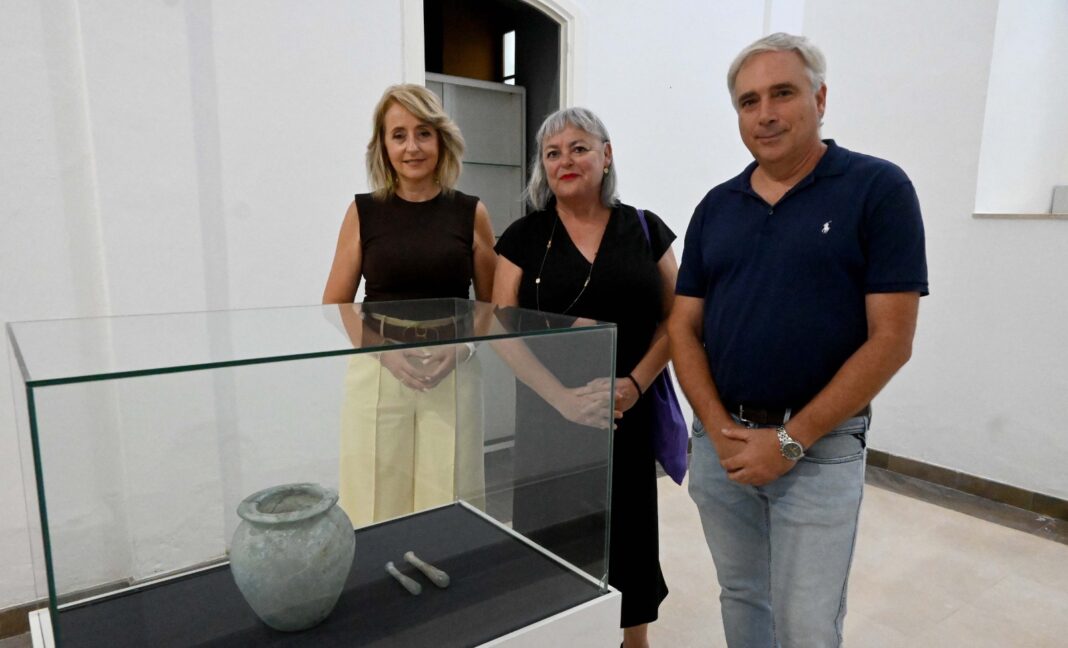 El Museo Municipal de Algeciras exhibe una ofrenda funeraria romana de Carteia en su nueva Sala Especial